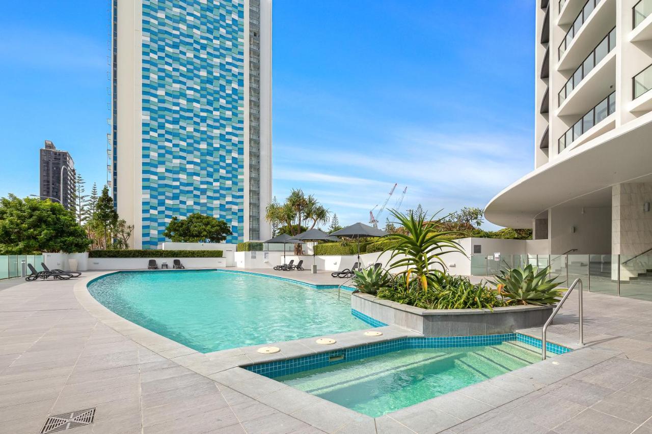 Sierra Grand Broadbeach - Self Contained & Privately Managed Apartments Голд-Кост Экстерьер фото