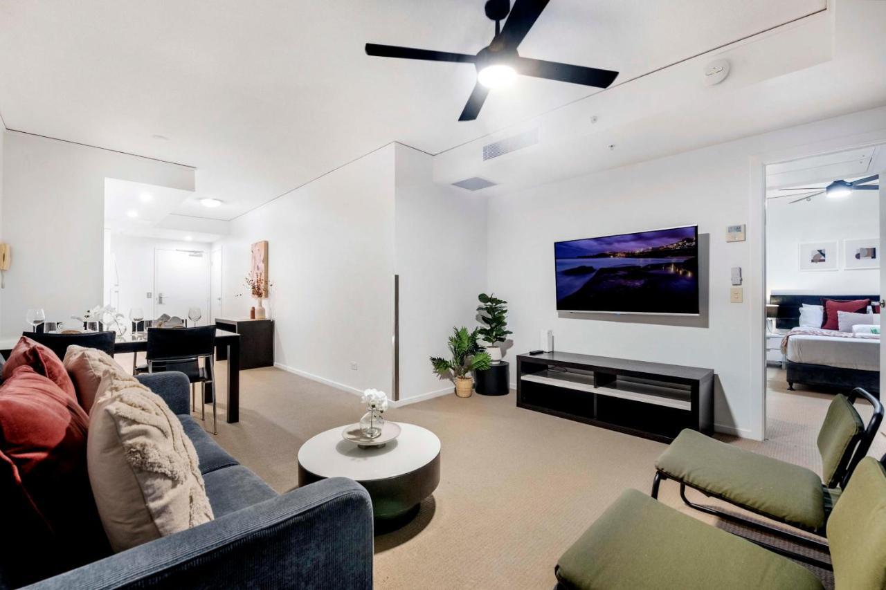 Sierra Grand Broadbeach - Self Contained & Privately Managed Apartments Голд-Кост Экстерьер фото